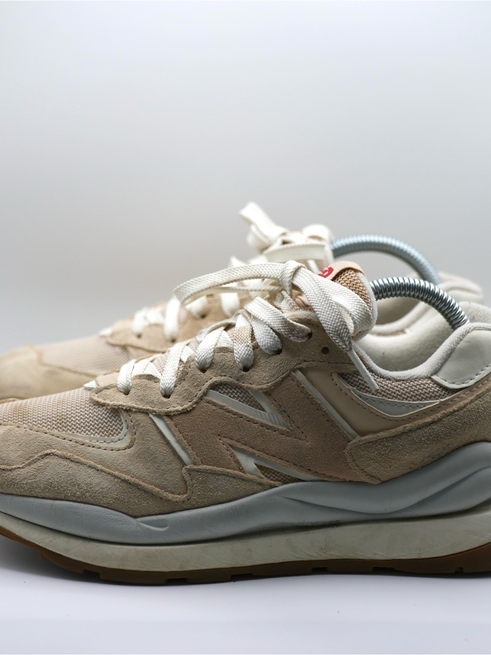 new balance 57/40 women’s 9.5 Pink And White